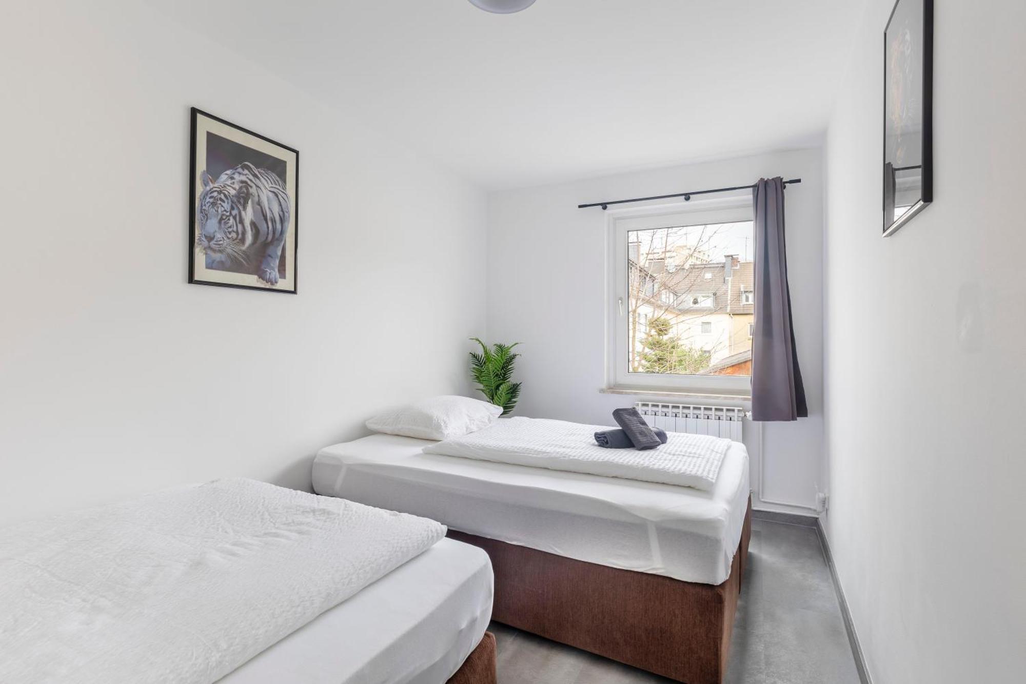44 Apartments - Modern, Gemuetlich, Wlan, Balkon, Stellplatz Wuppertal Kültér fotó