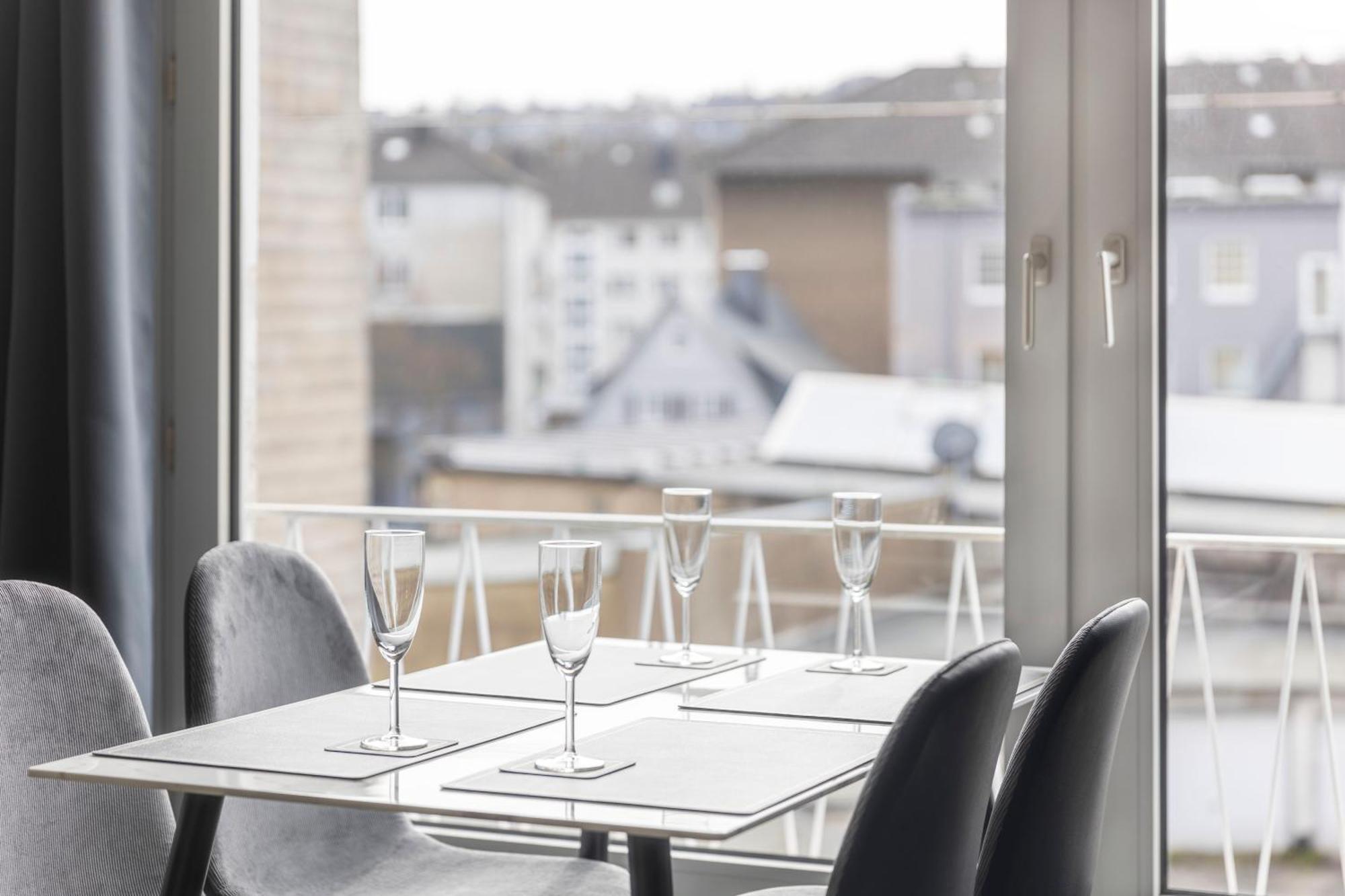 44 Apartments - Modern, Gemuetlich, Wlan, Balkon, Stellplatz Wuppertal Kültér fotó
