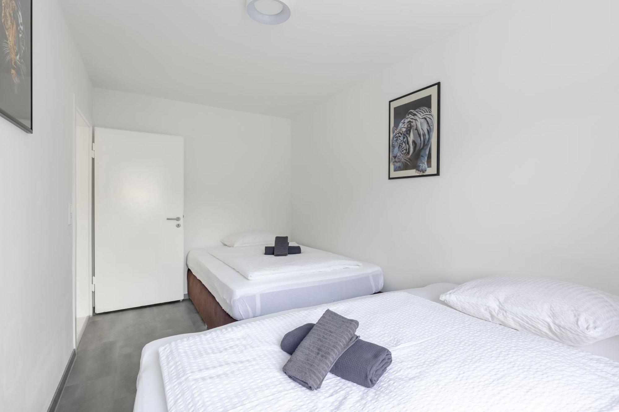 44 Apartments - Modern, Gemuetlich, Wlan, Balkon, Stellplatz Wuppertal Kültér fotó